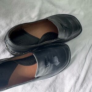 Born Navy Leather Flats